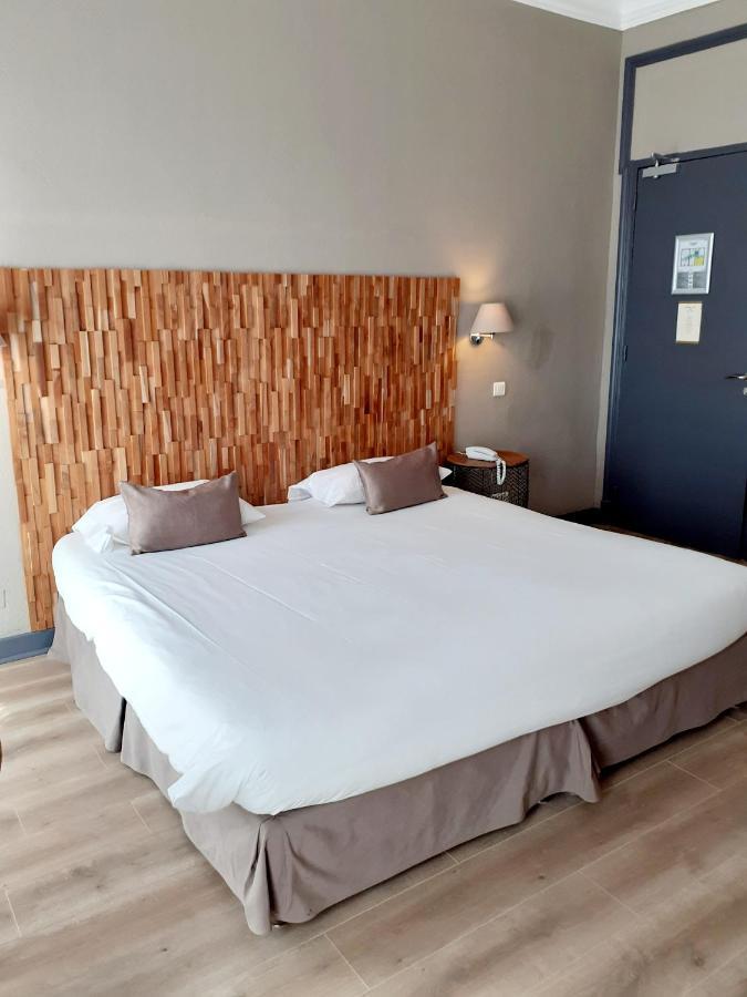 Hotel La Villa Tosca Кан Екстериор снимка