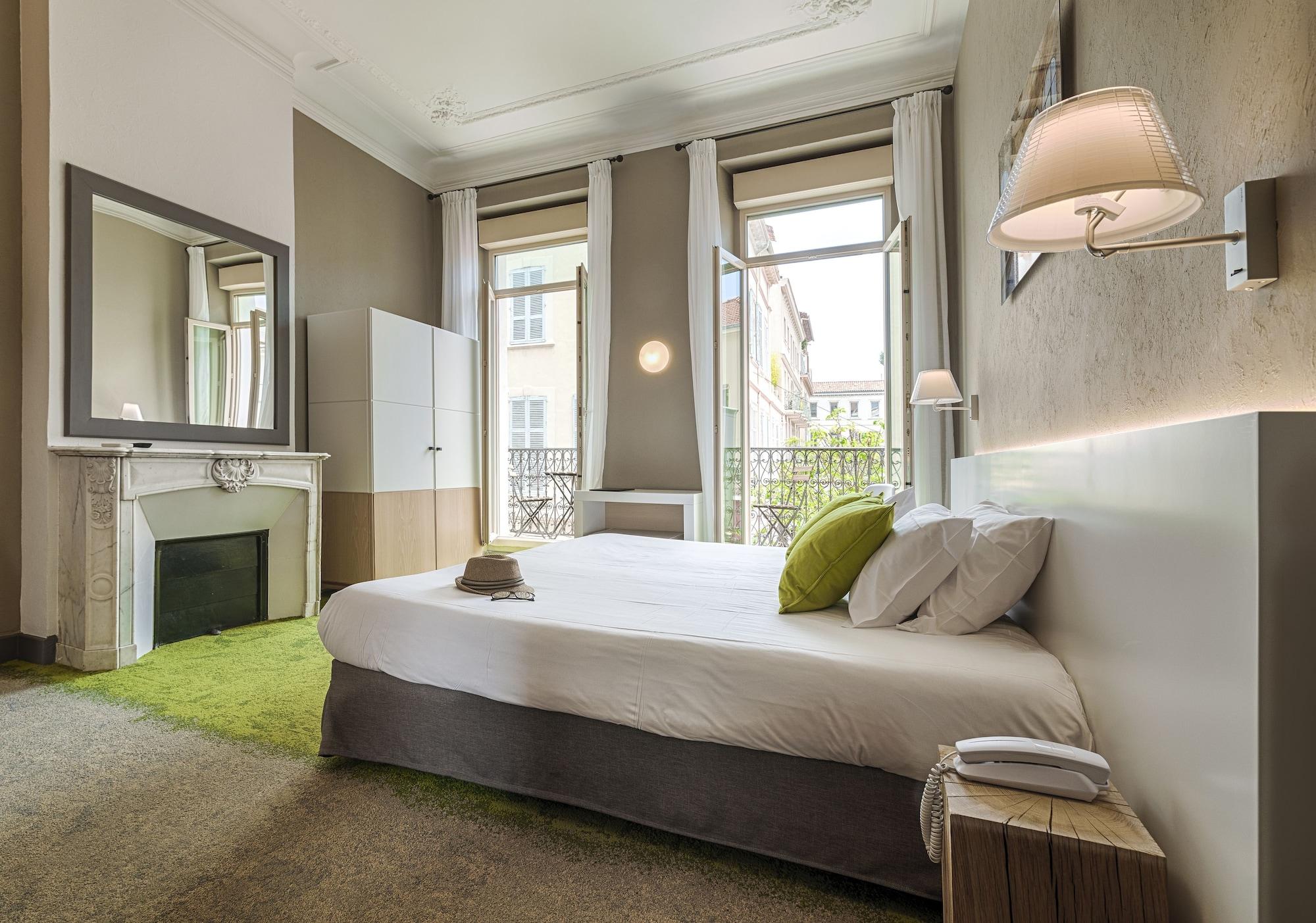 Hotel La Villa Tosca Кан Екстериор снимка