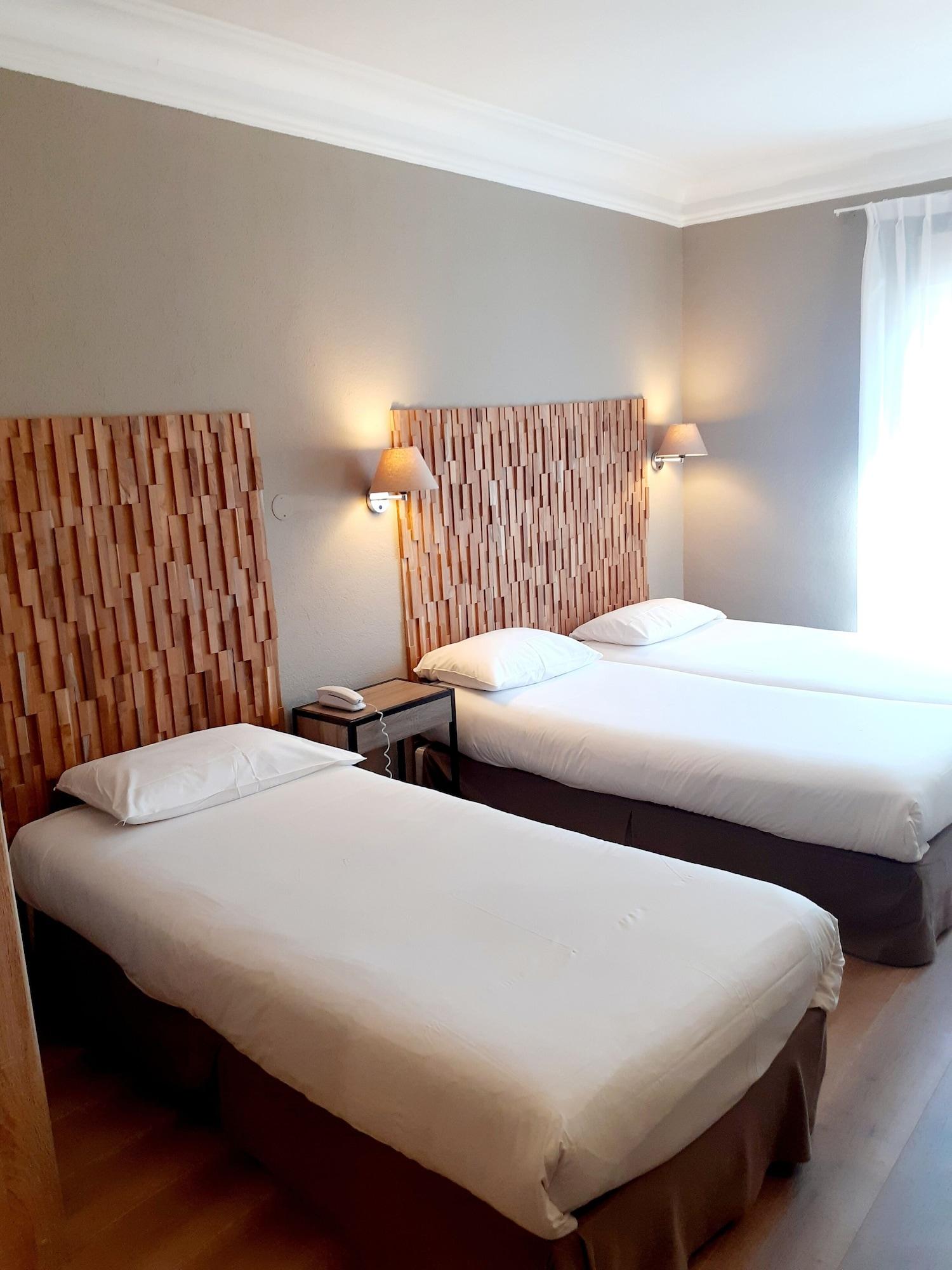 Hotel La Villa Tosca Кан Екстериор снимка