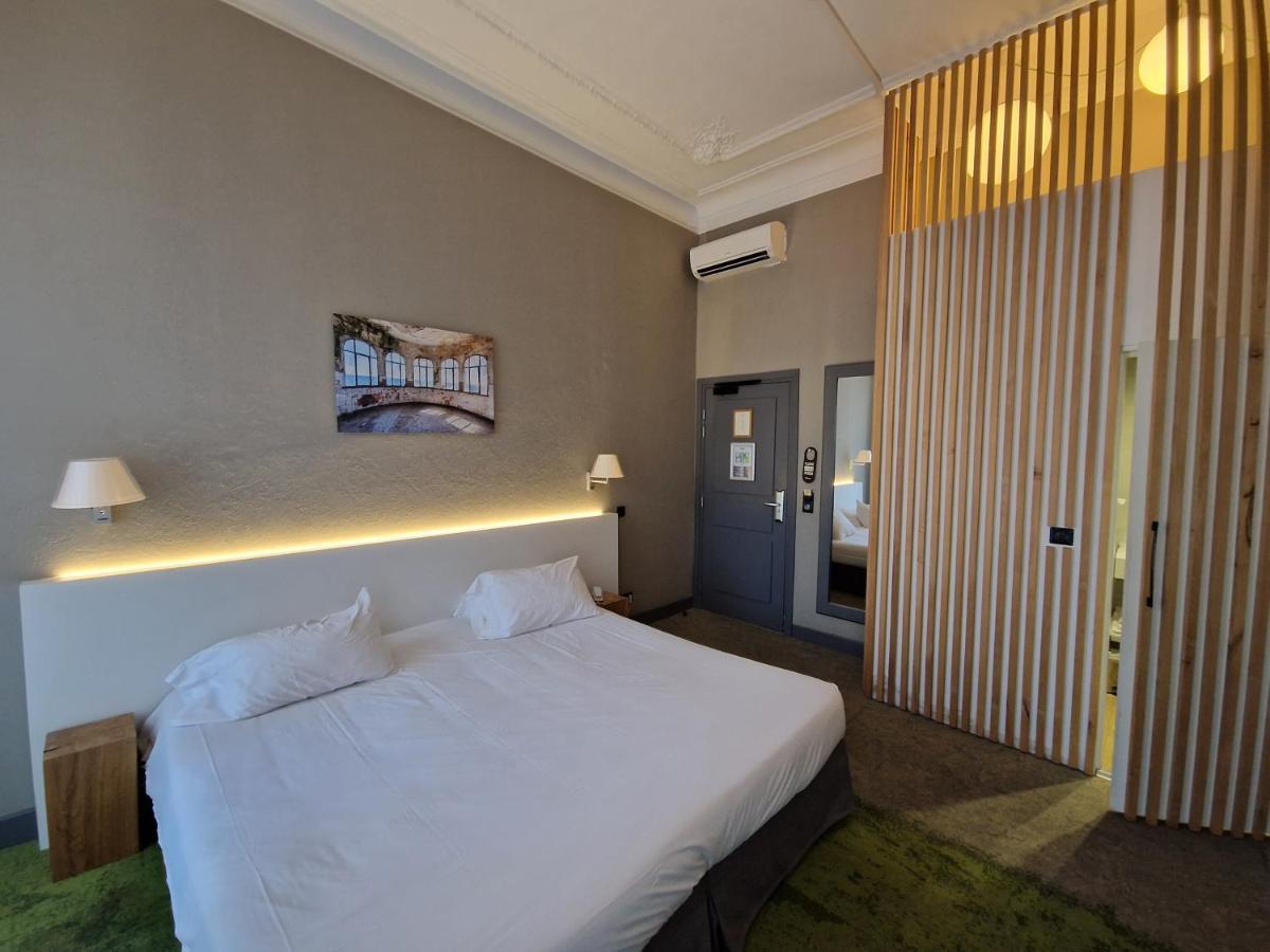 Hotel La Villa Tosca Кан Екстериор снимка