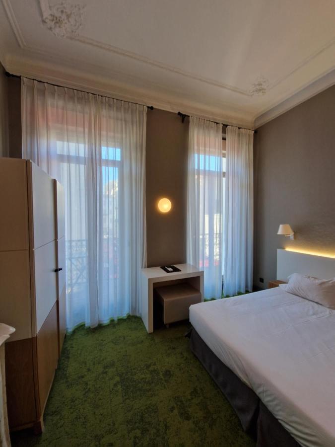Hotel La Villa Tosca Кан Екстериор снимка
