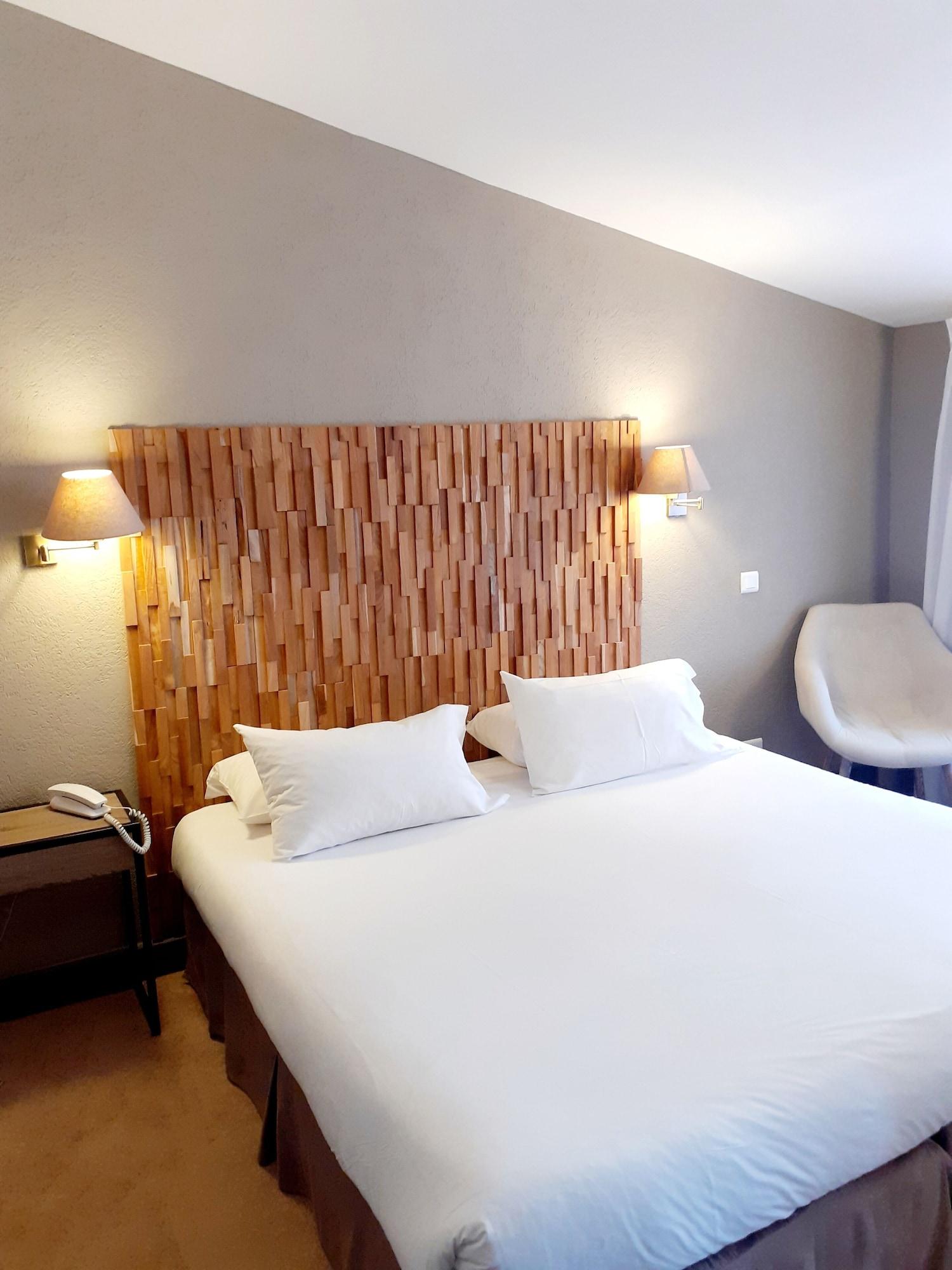 Hotel La Villa Tosca Кан Екстериор снимка