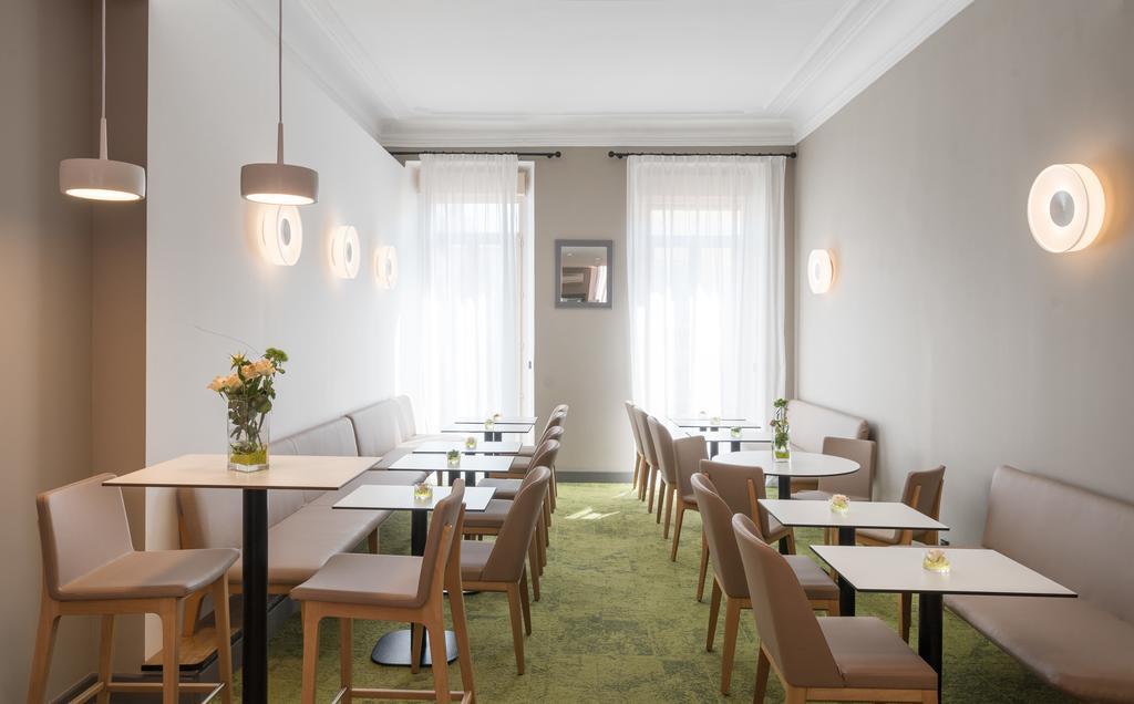 Hotel La Villa Tosca Кан Екстериор снимка