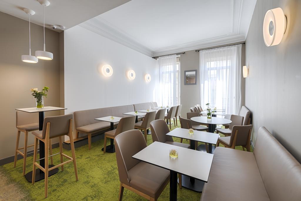Hotel La Villa Tosca Кан Екстериор снимка