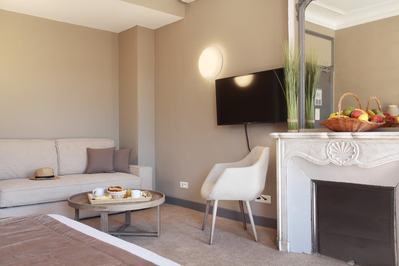 Hotel La Villa Tosca Кан Екстериор снимка